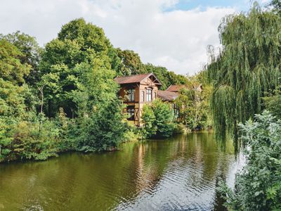 359d6edc-7e78-53b9-b0f6-00b7cdfdefb2