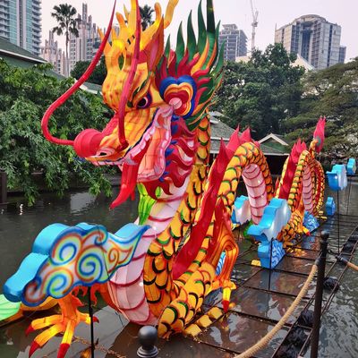I should have told them it was the year of the rat, not of the dragon 
#thailand #bangkok #dragon #colorful